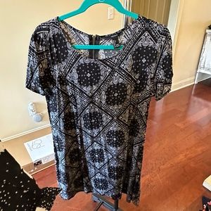 Black pattered dress